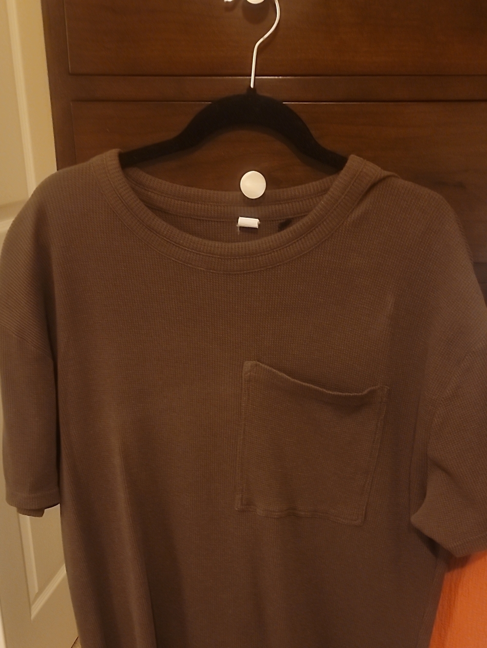 Alphalete Waffle Knit Pocket Tee - Dark Brown